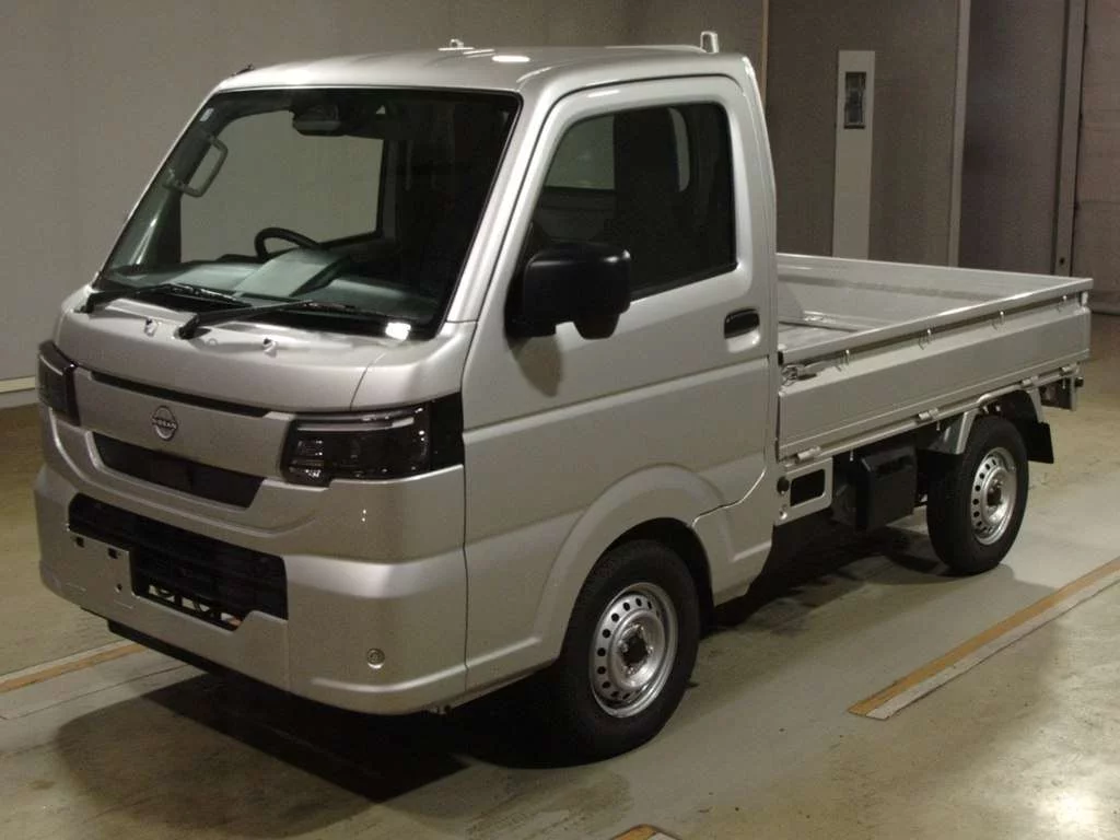 Nissan NT100 Clipper DR16T 2026